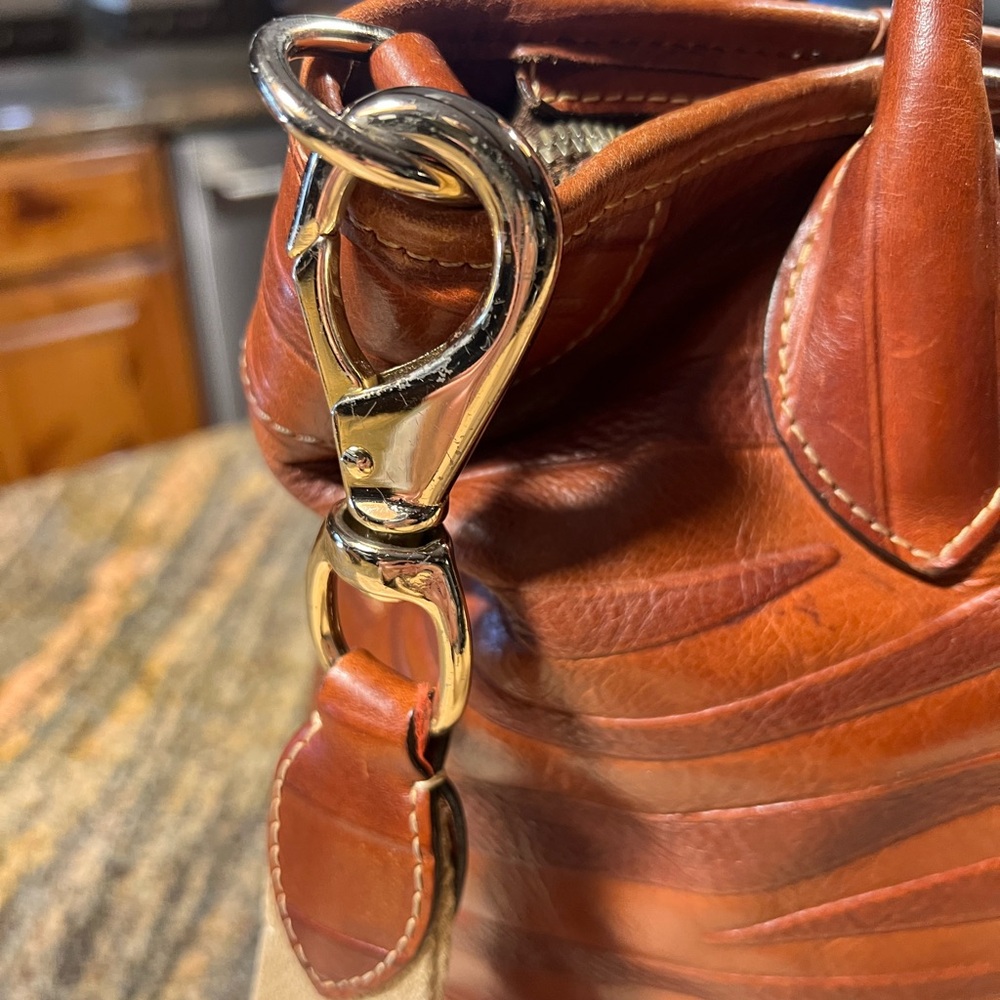 Outstanding Dooney and Bourke Zebra/Tiger pattern Leather Handbag. - Picture 9 of 16